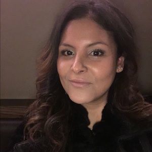 Meet your Posher, Daniela